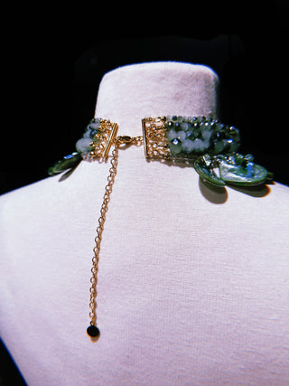 Aventurine Crystal Shell Choker